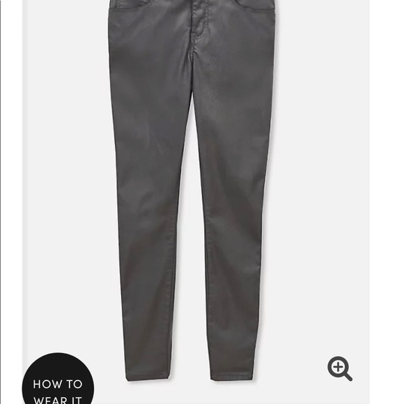 Torrid Bombshell Skinny Jeans - Picture 5 of 6